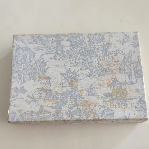 Unused vintage Piaget leather wallet in original box - Picture 4 of 4